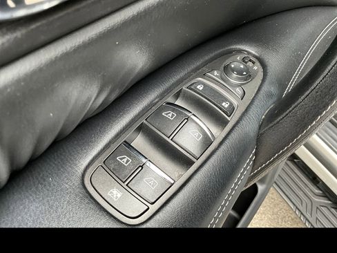 Used 2019 Nissan Armada SL w/ Premium Package AWD/4WD image 25