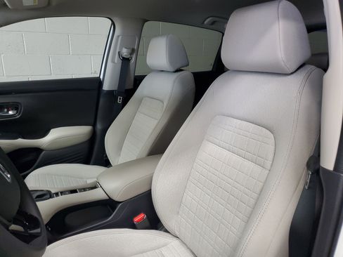 Certified 2026 Honda HR-V LX image 15