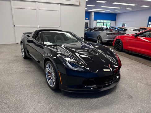 Used 2016 Chevrolet Corvette Z06 w/ 2LZ Preferred Equipment Group image 4