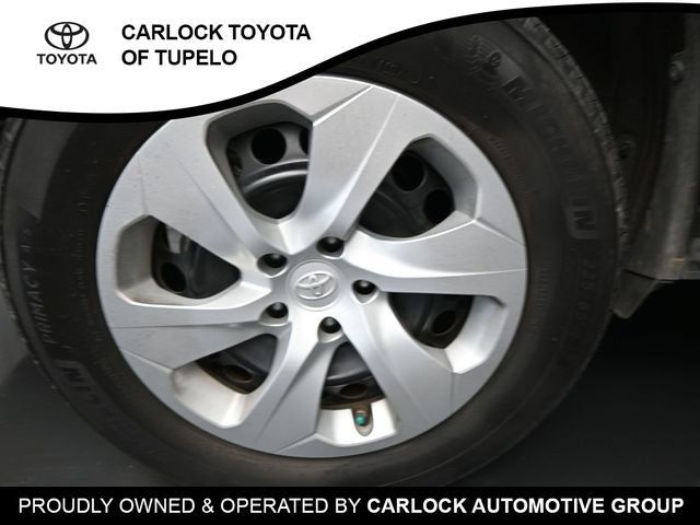 Used 2019 Toyota RAV4 LE FWD image 24