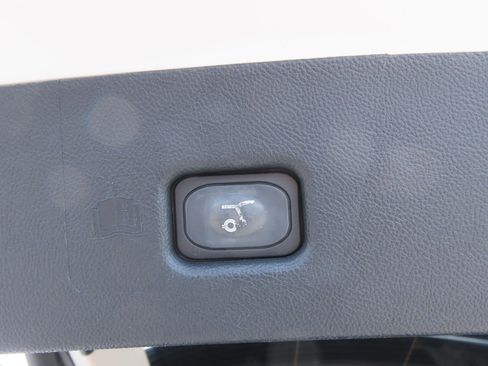 Used 2021 Lincoln Nautilus Reserve FWD image 15