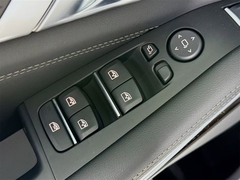 New 2026 BMW X5 xDrive50e w/ M Sport Package image 18