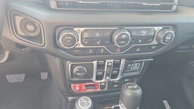 New 2026 Jeep Wrangler Unlimited Sport w/ Dual Top Group AWD/4WD image 12