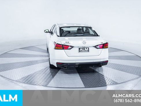 Used 2025 Nissan Altima 2.5 SR image 8