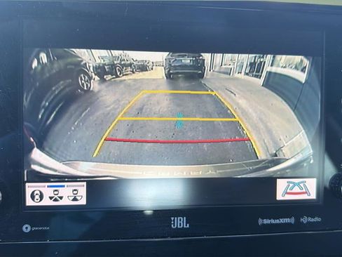 Used 2021 Toyota Camry XLE w/ Navigation Upgrade Package image 26