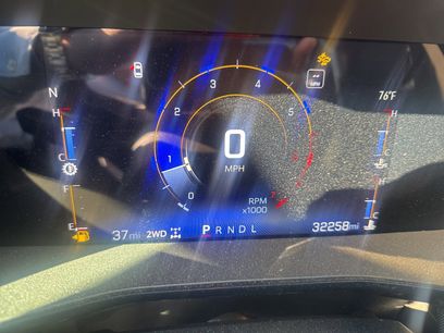 Used 2023 Chevrolet Colorado Z71 w/ Z71 Convenience Package 2