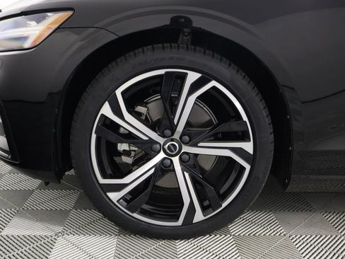 Certified 2023 Volvo S60 B5 Core w/ Climate Package FWD image 28