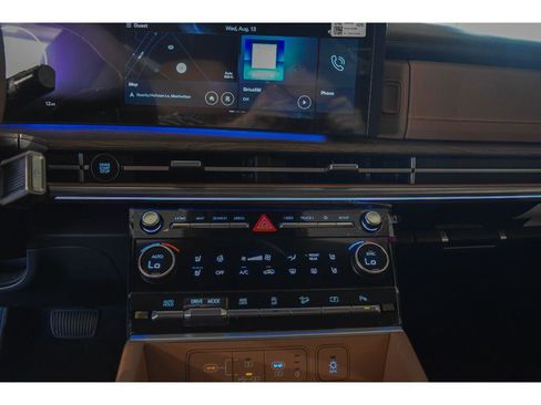 Certified 2025 Hyundai Santa Fe Limited image 71