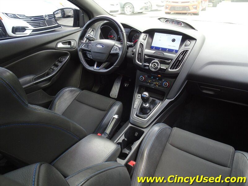 Used 2017 Ford Focus RS AWD/4WD image 17