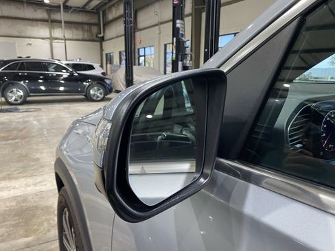 Used 2025 Mercedes-Benz GLE 350 4MATIC image 21