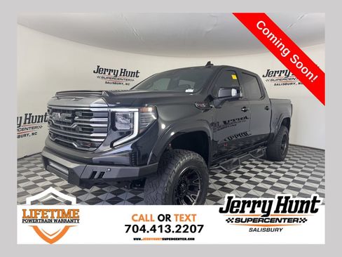 Used 2022 GMC Sierra 1500 AT4 w/ AT4 Premium Package AWD/4WD image 1