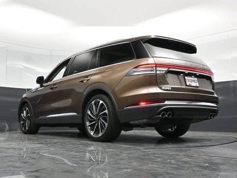 Used 2022 Lincoln Aviator Reserve w/ Equipment Group 201A AWD/4WD image 62