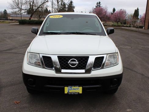 Used 2016 Nissan Frontier S image 6