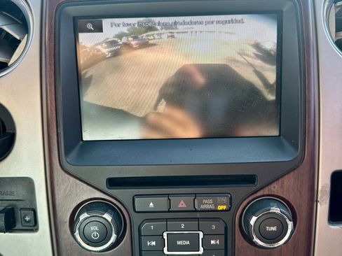 Used 2014 Ford F150 King Ranch w/ King Ranch Luxury Package image 10