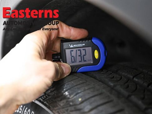 Used 2024 Alfa Romeo Stelvio Sprint image 26