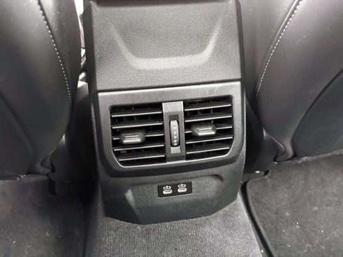 Used 2026 BMW 228i xDrive w/ Technology Package image 31