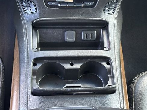 Used 2019 GMC Yukon XL Denali image 33