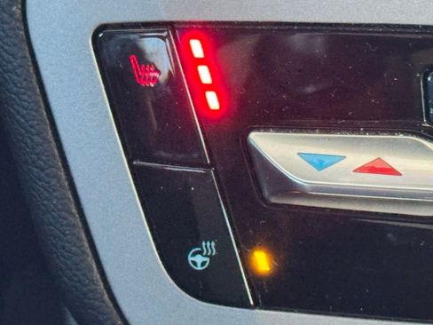 Used 2023 Ford Explorer XLT w/ Equipment Group 202A image 34