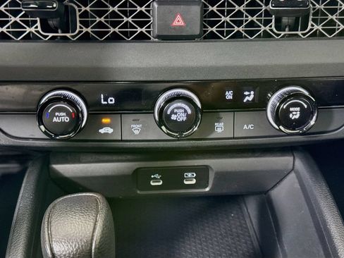 Used 2023 Honda Accord LX image 16