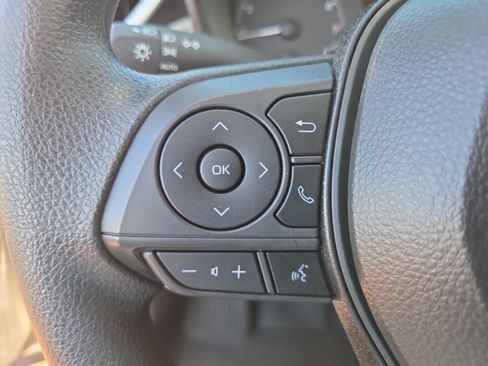 Certified 2025 Toyota Corolla LE FWD image 25