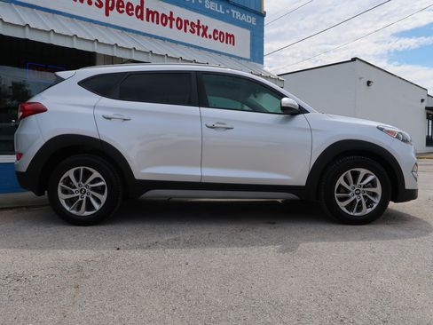 Used 2018 Hyundai Tucson SEL Plus FWD image 4