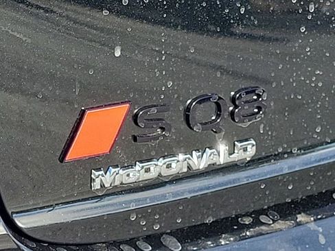 New 2026 Audi SQ8 Prestige image 16