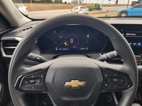 Used 2025 Chevrolet TrailBlazer LT image 21