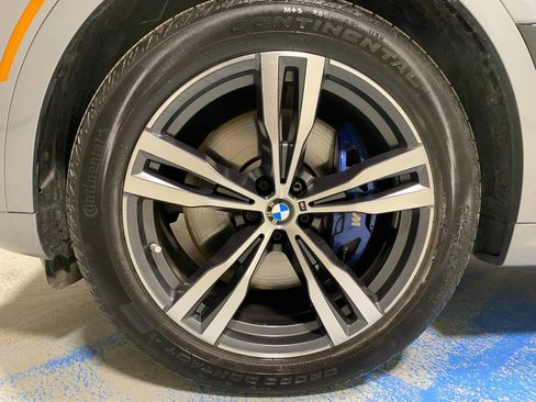 Certified 2024 BMW X7 xDrive40i w/ M Sport Package image 28