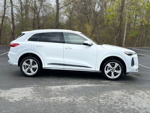 Used 2025 Audi Q5 Premium Plus AWD/4WD image 7
