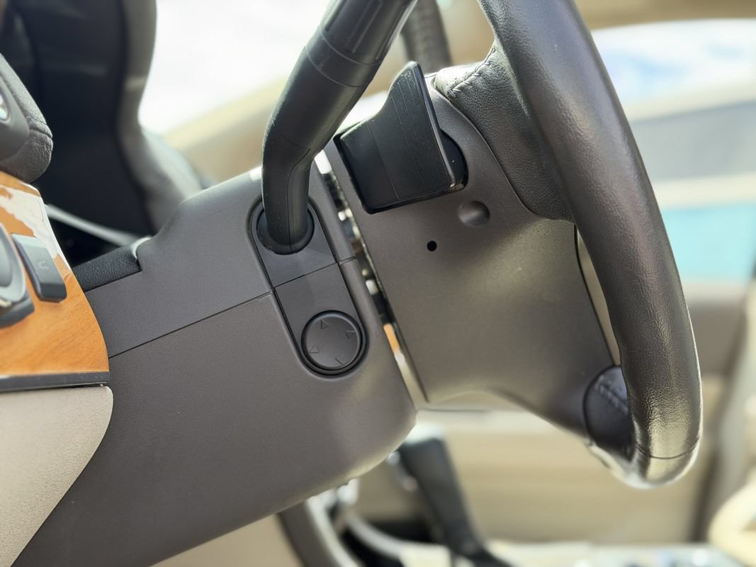 Used 2013 Lincoln MKX AWD image 30