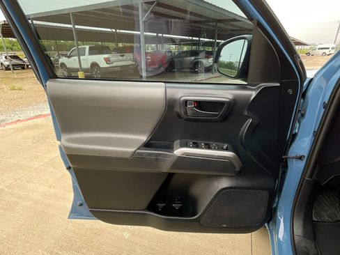 Used 2019 Toyota Tacoma SR5 image 35