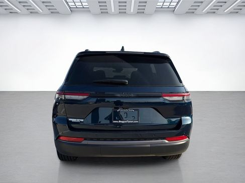 New 2026 Jeep Grand Cherokee Limited w/ Limited Altitude Package RWD image 4