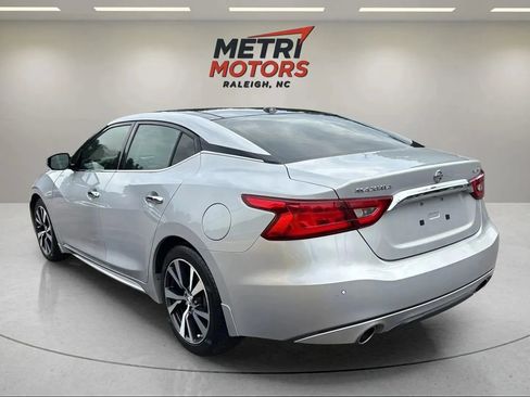 Used 2017 Nissan Maxima Platinum image 7