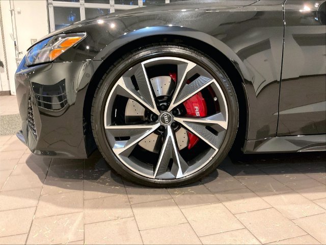 Used 2023 Audi RS 7 Sportback w/ Carbon Optic Package AWD/4WD image 9
