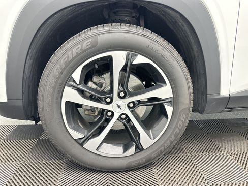 Certified 2024 Chevrolet Trax RS w/ Driver Confidence Package FWD image 13