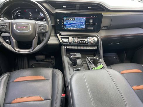 Used 2023 GMC Sierra 1500 AT4 w/ AT4 Premium Package AWD/4WD image 16