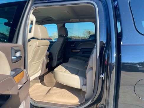 Used 2015 GMC Sierra 1500 SLT w/ SLT Crew Cab Value Package image 8