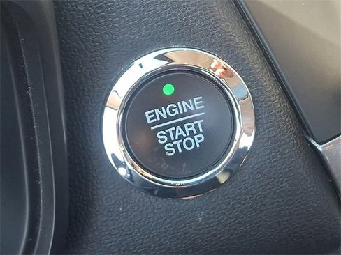 Used 2020 Ford EcoSport SE w/ SE Convenience Package image 21