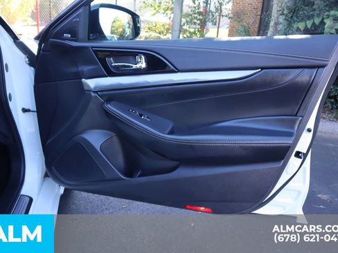 Used 2023 Nissan Maxima SL image 25