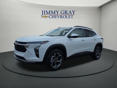 Used 2025 Chevrolet Trax LT w/ Driver Confidence Package