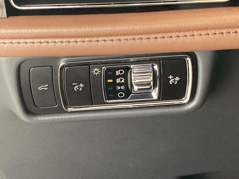 Used 2025 Lincoln Aviator Reserve w/ Equipment Group 201A AWD/4WD image 28
