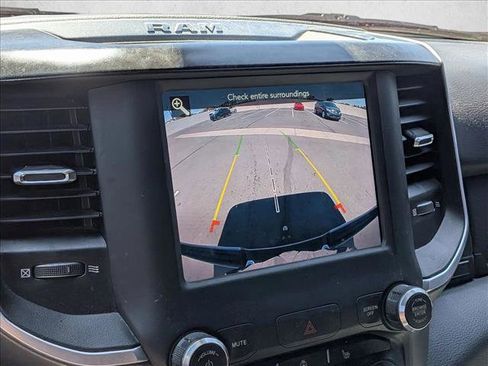 Used 2021 RAM 1500 Big Horn AWD/4WD image 12