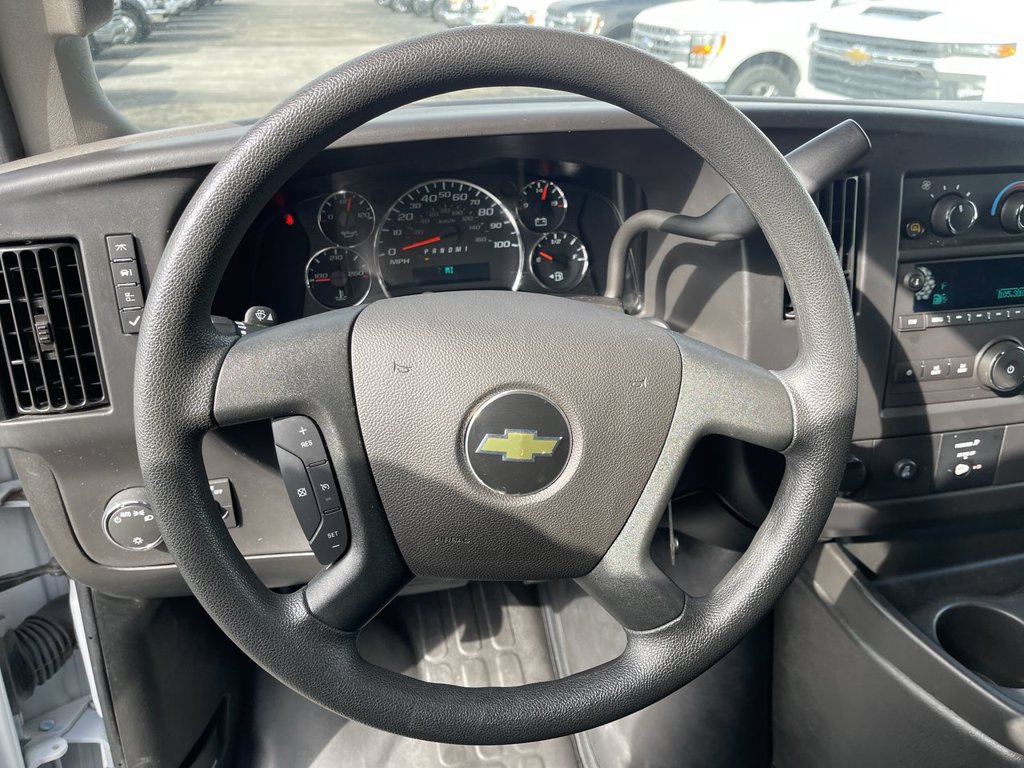 Used 2025 Chevrolet Express 2500 w/ Driver Convenience Package RWD image 6
