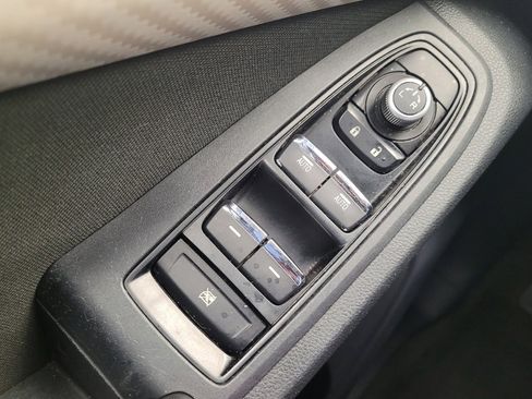 Used 2019 Subaru Ascent Premium image 27