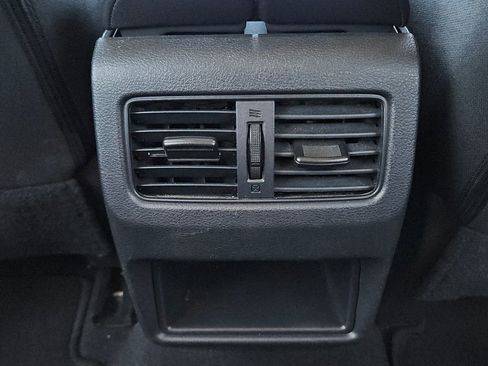 Used 2023 Nissan Rogue S image 21