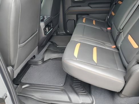 Used 2024 GMC Sierra 1500 AT4 w/ Technology Package image 20