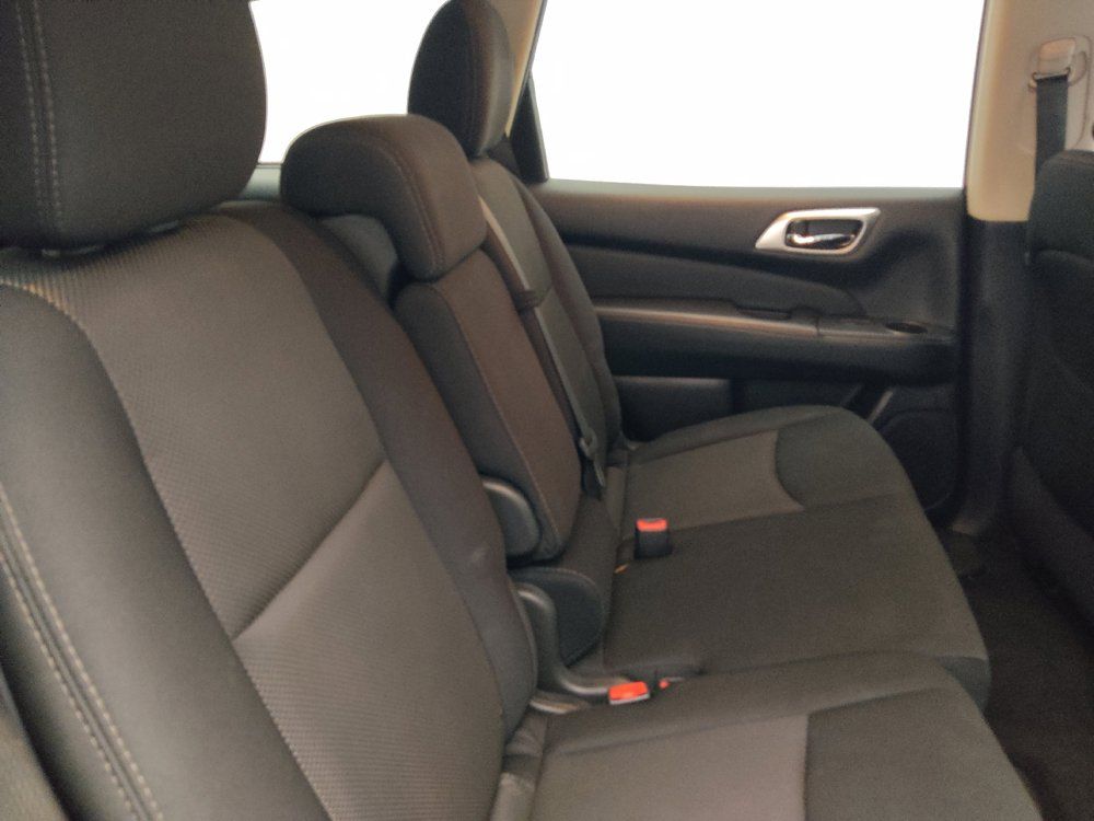 Used 2020 Nissan Pathfinder SV FWD image 19