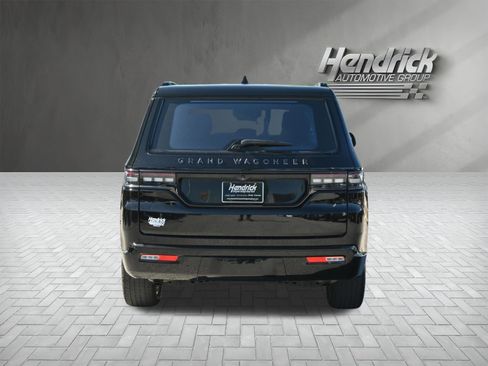 Used 2022 Jeep Grand Wagoneer Series II AWD/4WD image 9