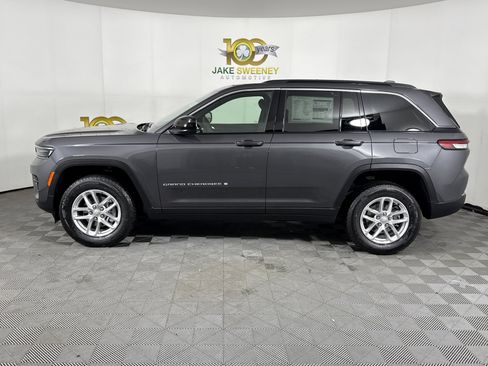 New 2025 Jeep Grand Cherokee Laredo X image 5