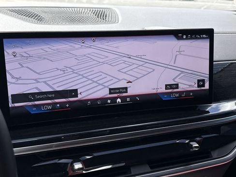 Used 2025 BMW X6 M60i w/ Executive Package image 12